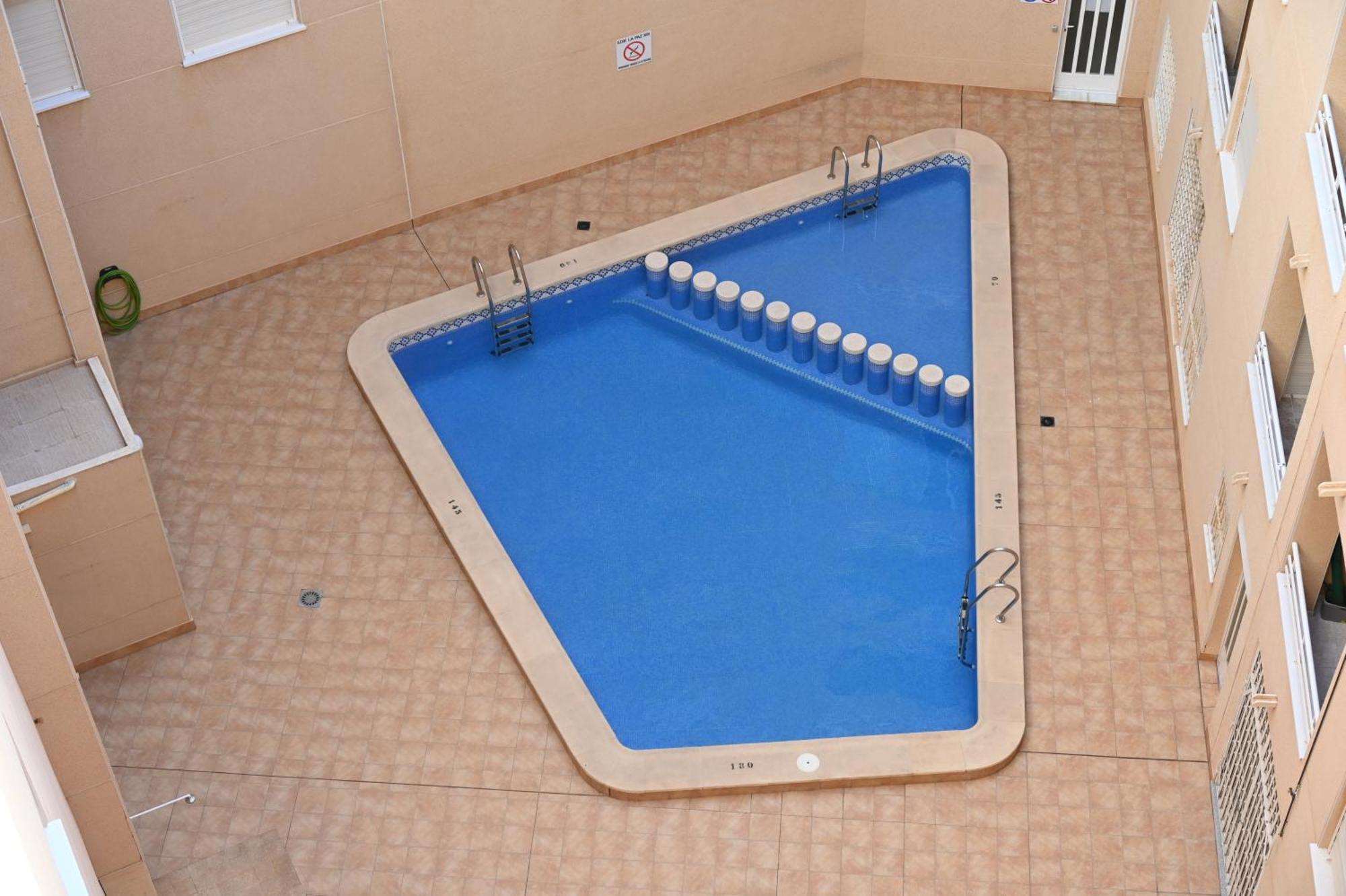 Apartamento En Torrevieja Alicante Bagian luar foto